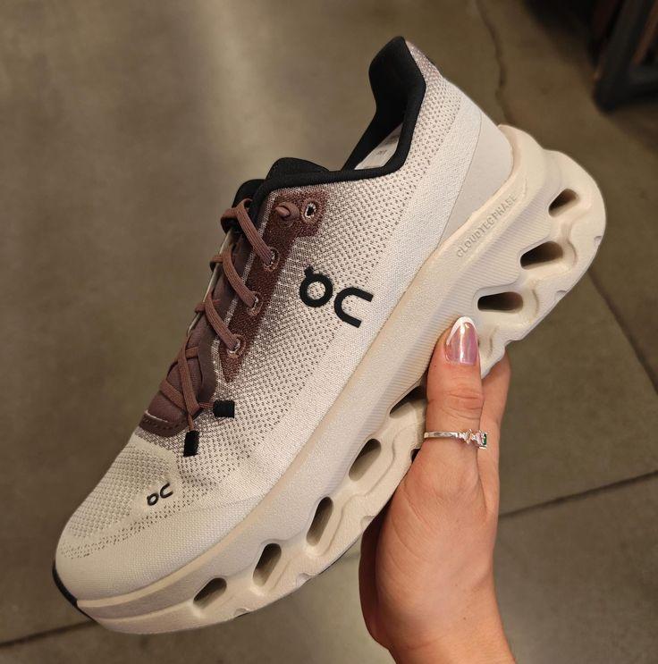 Oncloud Shoe