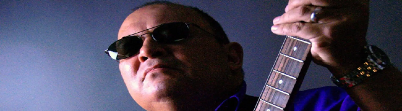 Enjoy Quality Live Entertainment with Chris Connolly at Canterbury League Club Sydney
